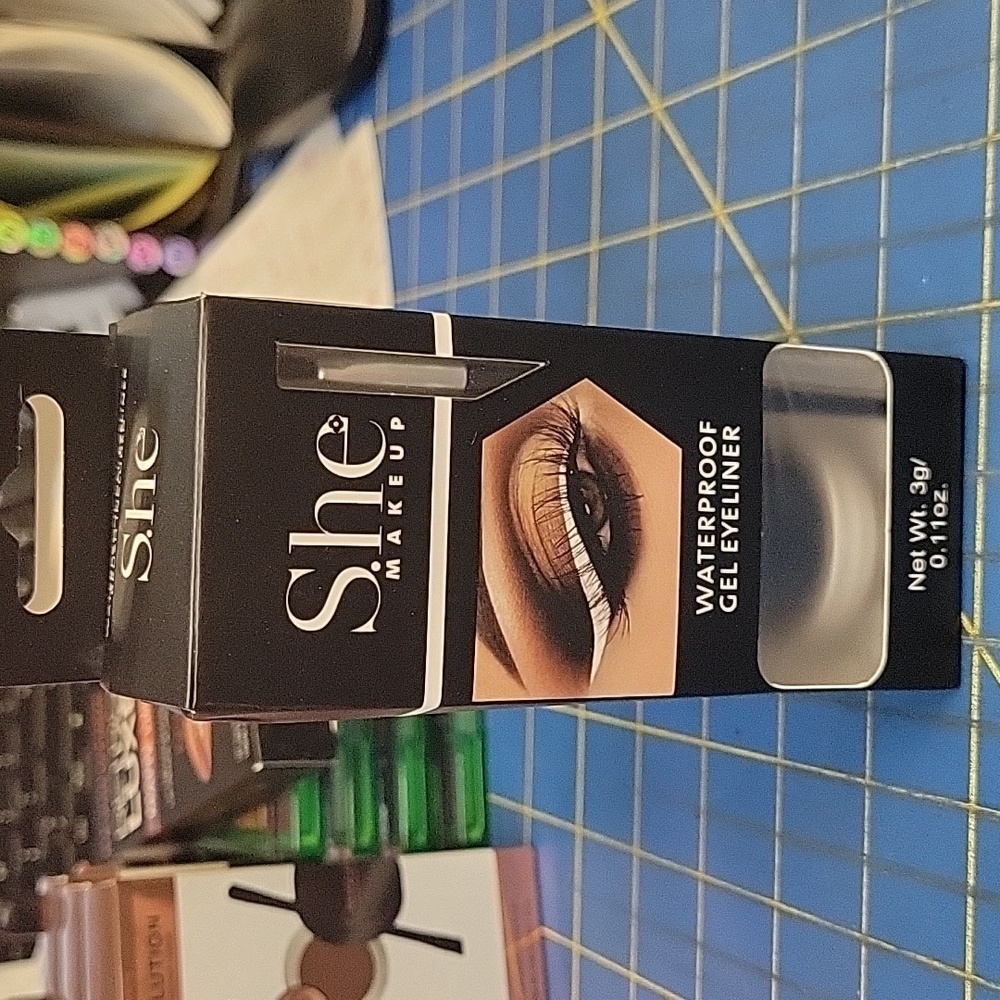 She Makeup Waterproof Gel Eyeliner New in Box - GEL05 White